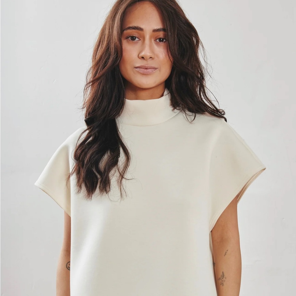Leze Lani Top in Bone